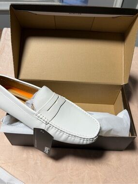 New Vostey Men’s Loafers white size 11.5